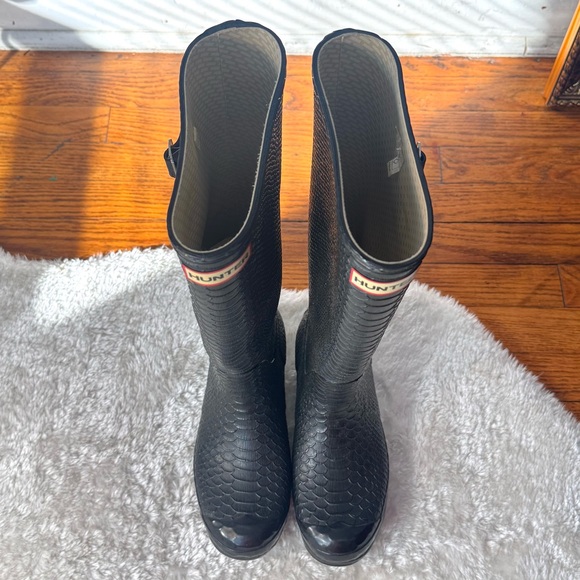 Hunter Black Embossed Original Tall Waterproof Boots Sz 7 - Picture 3 of 13